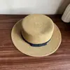 Sombrero de Paja Tejida Fina de Ala Plana y Copa Plana con Lazo de Mezclilla Protección Solar de Verano Protector Solar Viaje Ligero Sombrero de Paja para Mujer Compras