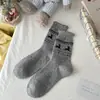 Calcetines de Lana de Color Cálido para Otoño e Invierno Calcetines de Felpa de Ciervo de Isla Calcetines Gruesos y Cálidos de Caña Media Estilo Japonés con Lazo Calcetines Gruesos para Mujer