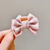 Presilhas de cabelo pequenas para outono e inverno para mulheres, exalando um estilo sofisticado, novo design de 2026, adequadas para a testa, lateral da cabeça e nuca, ideais para quem tem cabelo fino