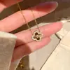 Collar de Plata de Ley S925 con Trébol de Cuatro Hojas Cortado con Láser CNC para Mujer, Estilo Vintage, Diseño de Nicho de Alta Gama, Cadena Popular para Clavícula