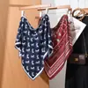 Lenço triangular, acessório feminino em camadas, cinto jeans, lenço de cintura, acessório de viagem, camisa, xale estiloso
