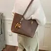 Bolso de hombro grande de gran capacidad, simple y elegante, nuevo invierno 2026 coreano versátil para mujer
