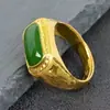 Anel Masculino Quadrado Oval Generoso de Latão Banhado a Ouro Incrustado com Areia de Obsidiana Ouro Fabricante Atacadista de Suprimentos para Barracas de Rua Masculinas