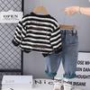 Traje de Primavera y Otoño para Hombre Traje Casual para Niño Sudadera Patchwork a Rayas Jeans Traje de Primavera y Otoño Conjunto Moderno de Dos Piezas
