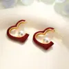 Pendientes de Angora Rojos en Forma de Corazón Estilo Hong Kong, Pendientes de Botón Retro Simples de Moda, Accesorios para Orejas Elegantes y con Estilo de Gama Alta de Nicho
