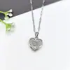 Collar de Acero Inoxidable para Mujer Joyería de Nicho Versátil Colgante de Cobre Cadena Elegante para Clavícula Joyería Cadena de Lujo Ligero