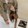 Bolso de hombro nuevo, elegante y versátil 2026, un bolso de mano mate de alta gama, de nicho, bolso de axila y bolso cruzado