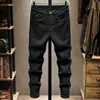 Jeans negros de alta gama de moda para hombre, corte slim, pierna estrecha, nuevo estilo de verano moderno, elásticos, lavados, versión coreana, pantalones largos para hombre