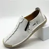 Em Estoque Novos Sapatos Casuais Slip-On Transfronteiriços para Homens, Sapatos de Couro com Zíper de Tamanho Grande, Mocassins Preguiçosos Feitos à Mão de Tamanho Grande para Comércio Exterior
