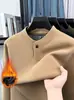 Moletom Espesso com Gola Alta de Um Botão e Forro de Lã para Homens, Moda Casual Versátil para Outono e Inverno, Camisa Base Top Quente para Homens