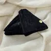 Pinza Triángulo de Terciopelo Retro Etiqueta Dorada para Mujer, Pinza de Tiburón de Gama Alta para el Cabello en la Parte Posterior de la Cabeza, Accesorios para el Cabello de Pinza Banana Otoño e Invierno