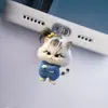 Tapón de polvo para teléfono móvil 2D, colgante acrílico de gatito transfronterizo, colgante de Tipo C enojado, artículo de venta caliente, otros productos africanos