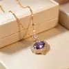 Collar de Moda Versátil de Acero de Titanio que no se decolora para Mujer, Chapado en Oro de 18K, Circonita Microincrustada, Trébol de Cuatro Hojas, Cadena para Clavícula Morada de Lujo Ligero