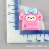 Materiais: Capa de Celular, Cola Cremosa de Desenho Animado DIY para Furar Parede, Acessórios de Resina para Mochila Sanrio, Etiquetas de Letras, Decorações de Fivela de Sapato