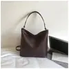 Bolso de mujer retro de gran capacidad transfronterizo, nuevo bolso cruzado tipo cubo casual de alta moda, elegante bolso de hombro y para debajo del brazo