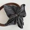 Bufanda Cuadrada Grande de Punto de Color Sólido Estilo Coreano con Patchwork Doble Cara, Lazo para el Cabello para Mujer, Accesorio para el Cabello de Cola Lateral de Gama Alta y Elegante