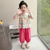 Conjunto de Verão Leve para Meninas 2026 Nova Moda Infantil Vestido de Verão Floral com Manga Flare Conjunto Casual de Duas Peças para Bebê