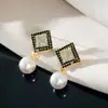 2025 Novos Brincos de Tarraxa Geométricos de Zircônia com Pérola Estilo Japonês e Coreano Personalidade Luxo Leve Simples Versátil Exquisitos