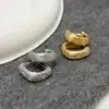 Pendientes de Aro Metálicos Vintage Cepillados para Mujer, Color Simple Dorado y Plateado, Lujo Ligero, Pendientes Elegantes y con Estilo, Accesorios Versátiles