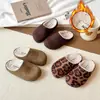 Lindas Pantuflas de Algodón para Niños Color Liso para Exteriores Estilo Otoño/Invierno 2026 Moda para Bebés Retro Versátiles Casuales Pantuflas Birkenstock