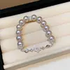 Pulsera de Flor de Zirconia y Perla Estilo Francés, Lujo Ligero, Sensación de Alta Gama, Pulsera Versátil, Joyería de Nicho Moderna y Única para Mujeres