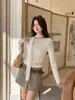 Conjunto de cárdigan de punto + top sin mangas estilo coreano, nuevo para otoño 2026, para mujer (con bufanda de seda) K89166
