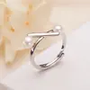Anel de Pérola Genuína de Água Doce Zhuji para Mulheres, Design de Cruz com Pérola Branca, Ajustável, Nicho de Luxo Leve, Sensação de Alto Padrão, Anel para Dedo Indicador
