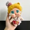 Adecuado para ropa de muñeca Crybaby, set de babero y delantal, gorro de chef, ropa de muñeca Crybaby, pequeño pompón [muñeca no incluida]