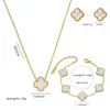 Conjunto de Trevo de Quatro Folhas da Sorte 13mm, Elegante e Simples, Estilo Popular com Sensação de Alto Padrão, Brincos de Aço Inoxidável 18K Atacado