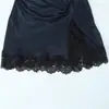 Roupas Femininas 2025 Inverno Nova Moda Renda Costurada Textura de Cetim de Seda Mini Curto Vestido Preto para Mulheres