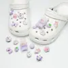 Nuevos dijes de resina para zuecos al por mayor: lindos diseños de dibujos animados, versátiles flores para zapatos de mariposa, flores de burbujas y decoraciones de animales