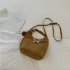 Bolso de mano elegante y minimalista para mujer, nueva colección otoño 2026, bolso tipo cubo de moda con un ambiente relajado, adecuado para ir al trabajo, se puede llevar como bolso de hombro o bolso cruzado