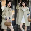 Gabardina para Mujer 2026 Otoño Nuevo Casual Estilo Petite de Longitud Media Cintura Ceñida Abrigo de Moda