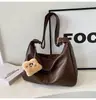 Bolso retro para mujer 2024 nuevo transfronterizo para estudiante universitario clase bandolera bolsa de mano de gran capacidad comercio exterior Al por mayor