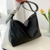 Bolsa de ombro única para atacado transfronteiriço, bolsa feminina, estilo retrô, nova coleção outono e inverno 2026, bolsa tote texturizada, bolsa de uso diário casual da moda