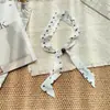 Cachecol Xadrez Fresco e Simples Estilo Coreano com um Toque Jovem, Fashion e Casual para Passeios, Cachecol de Seda de Primavera, Acessório de Pescoço Fino e Artístico