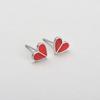 Pendientes divertidos con personalidad de temperamento coreano, simples, pequeños y frescos, con esmalte de trébol de cuatro hojas, no son fáciles de alergiar, pendientes de plata esterlina.