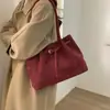 Nova Bolsa de Mão Simples Bolsa Cesta de Frutas Feminina Versátil Toque de Luxo Única Bolsa de Ombro Luxo Leve Nicho Bolsa Tote de Grande Capacidade