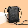Fabricante Venta al por Mayor Bolso para Teléfono Móvil para Mujer Nuevo Bolso Pequeño Cruzado Moda Cuero Genuino Vertical Bolso para Mujer Cuero Vacuno Mini Bolso de Hombro