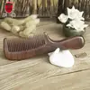 Venta caliente de fábrica y Estados Unidos en stock peine de madera de mango tallado de doble cara diente abierto cuidado de la raíz del cabello peine de melocotón natural al por mayor