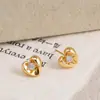 Pendientes Exquisitos y Compactos en Forma de Corazón con Circonita, Pinzas para Orejas Tipo Bobina de Mosquito para Mujer, Primavera y Verano, Lujo Ligero, Sensación de Alta Gama, Estilo Dulce y Fresco de Chica