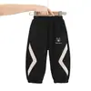 Nueva colección de otoño e invierno de pantalones forrados de polar para niños: Pantalones jogger atléticos gruesos, cálidos y elegantes para niños, perfectos para un look casual y cool