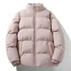 Chaqueta Acolchada Gruesa Cálida de Color Sólido Estilo Básico Invierno 2025 Nuevo Cuello Alto Estilo Pareja Holgada Abrigo de Algodón