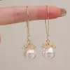 Design de folheado a ouro real sentido flor Pérola brincos ins gancho de orelha anti-perda temperamento brincos da moda joias atacado