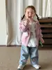 Roupas Infantis Zhe Li Conjunto para Meninas Primavera 2026 Novo Estilo Roupas Infantis Jaqueta Moletom para Bebê Menina Camiseta Calça