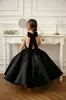 Vestido de cetim branco com detalhes de miçangas e gola halter para meninas, vestido de princesa com saia ampla e bufante para exportação AliExpress, vestido de passarela infantil