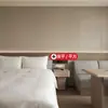 Mobiliario de hotel estándar para habitaciones individuales de 5.0 para todas las estaciones, juego completo de camas específicas para hoteles, cama moderna minimalista para casas de huéspedes y clubes, mesitas de noche redondas