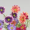 Flores artificiales para boda 4 cabezas crisantemo de verano decoración de salón de bodas arreglo floral ramo de margaritas pequeñas tacto realista multicolor decoración del hogar