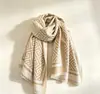 Otoño/Invierno 2026 Chal de Jacquard Grueso para Oficina Bufanda Larga Floral Cálida para Mujer de Imitación Cachemira Calentador de Cuello Doble Cara
