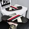 Chinelos Personalizados para Homens, Chinelos de Couro de Verão, Chinelos Antiderrapantes, Calçados de Praia com Solado Macio, Calçados de Exterior Modernos e na Moda, Sandálias Personalizadas